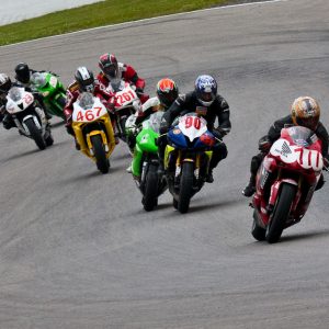 Motorcycle racing 4