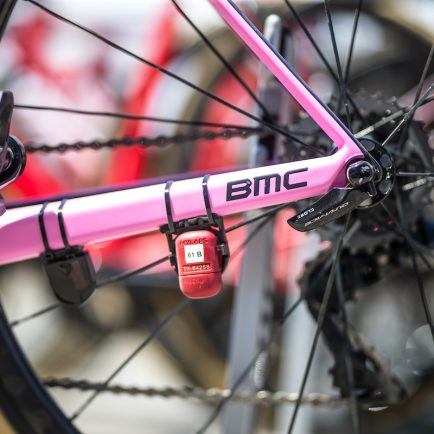 Pink & Red: Awesome match in Giro d’Italia